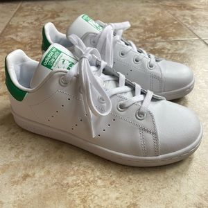 ADIDAS Stan Smith Low Top Sneaker Little Kids Size 1
